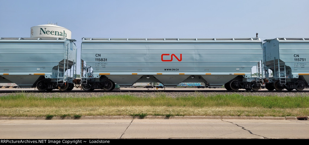 CN 115831